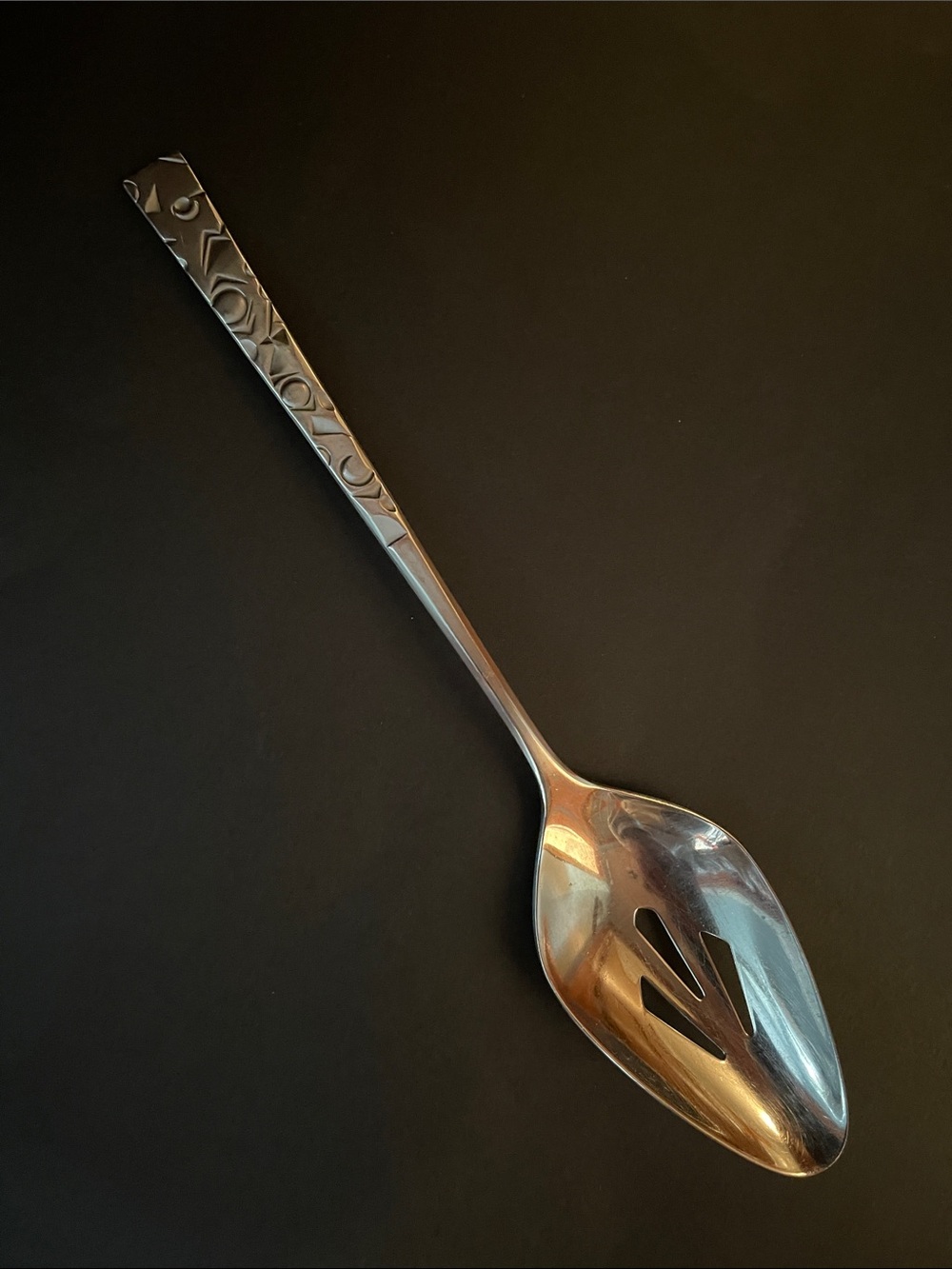 ROGERS BROS Vintage Stainless Steel Silver-Tone Classic Slotted Serving Spoon